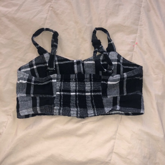 Black and white plaid crop tank top - Picture 5 of 5